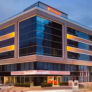 Hotel Ramada Encore Kartal